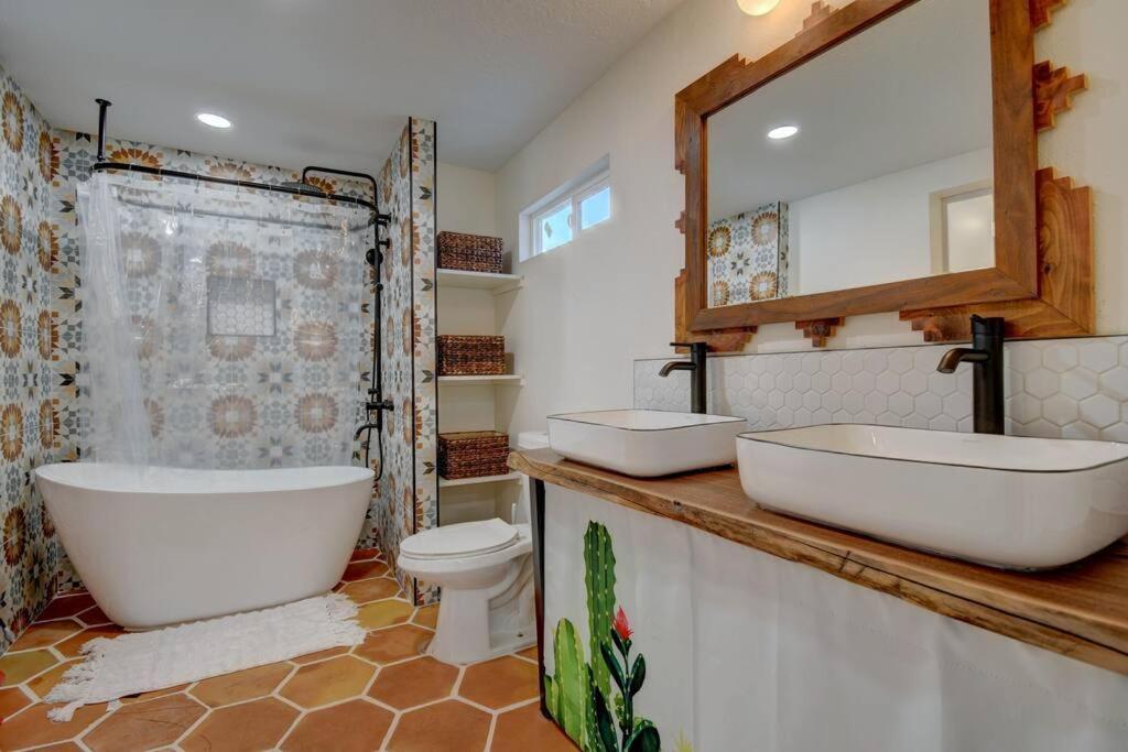 Prickly Pear At Cactus Flower-Hot Tub-Pet Friendly-No Pet Fees! Albuquerque Exterior photo